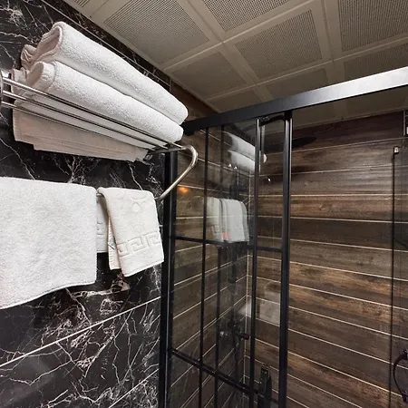 716 Pendik Suit OTEL-3